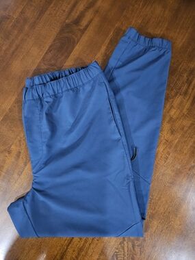 NWOTs Gap Fit Men's Classic Navy Elastic-Waist Joggers